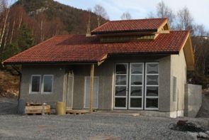 Vik Kraft sitt turbinhus p Djupava (klikk for strre bilde)